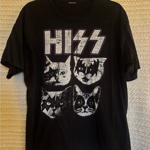Hiss Graphic Tee in Black